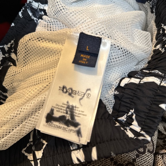 Authentic Louis Vuitton Joggers Size Large - Picture 2 of 6